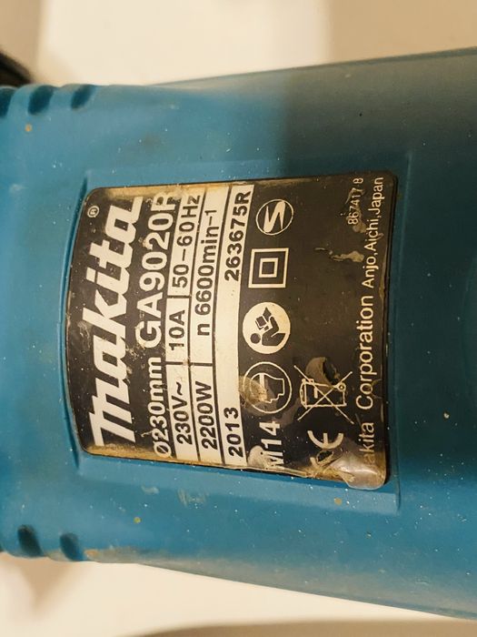 Makita flex GA 9020 R