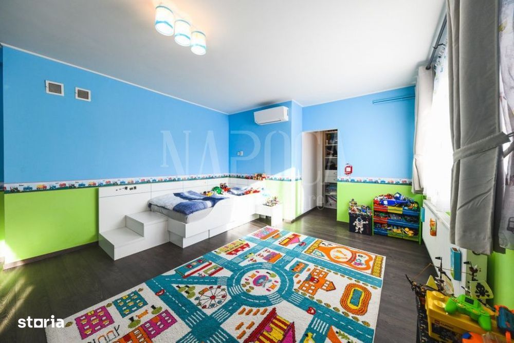 Casa 5 camere de vanzare in Floresti