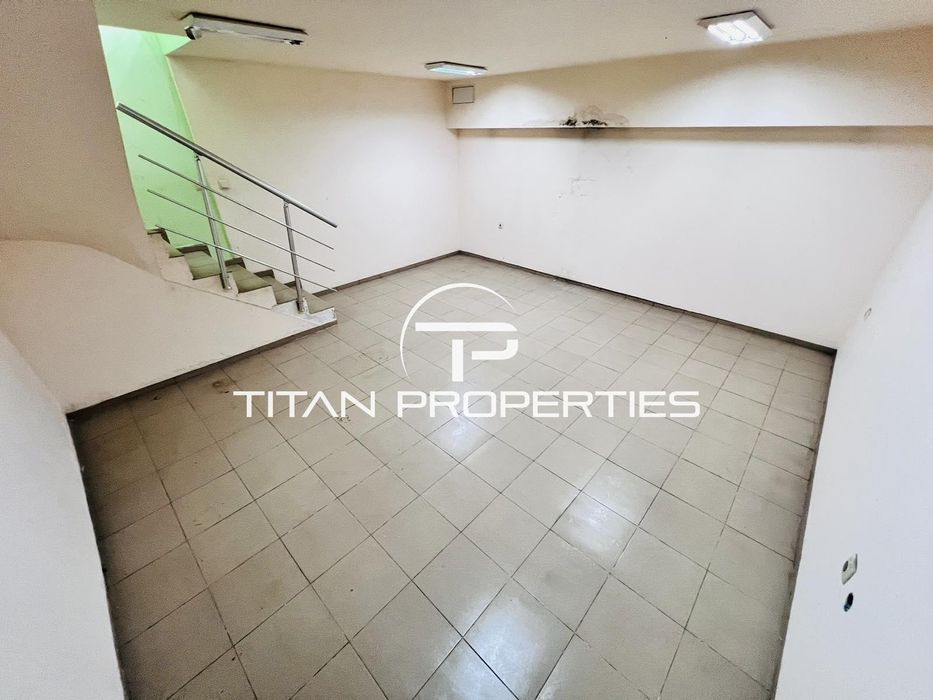 Дава се под наем Магазин в Бургас, Център - 64 кв.м за 459 € - Снимка #3