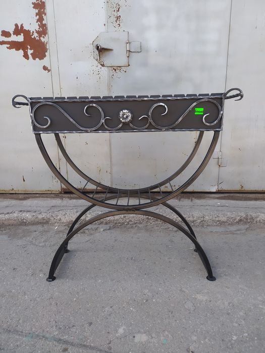 Продам мангал на 15 шампуров.