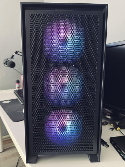 Бюджетен геймърски компютър Ryzen 5 3600X, GTX 1070 Ti ROG Strix 8GB, 16GB RAM