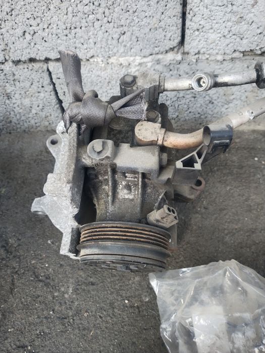 Подушки двигателя, генератор,стартер, компрессор кондиционера.