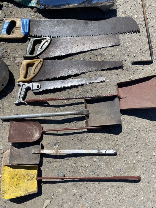 Продам ножовки и совки