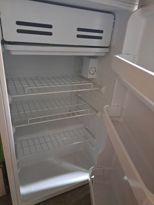 Холодильник бирюса