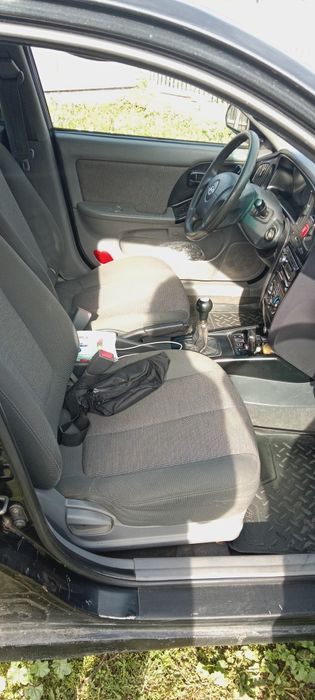 Продам машину Хюндай Елантра!!