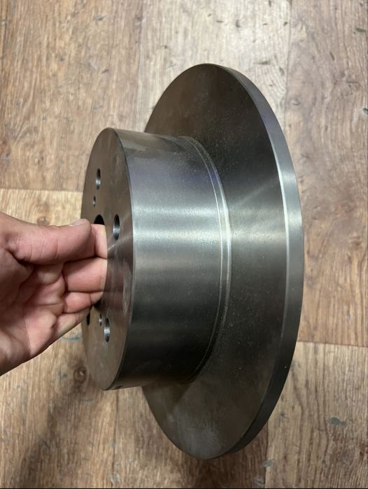 Тормозной диск задний камри 40-45