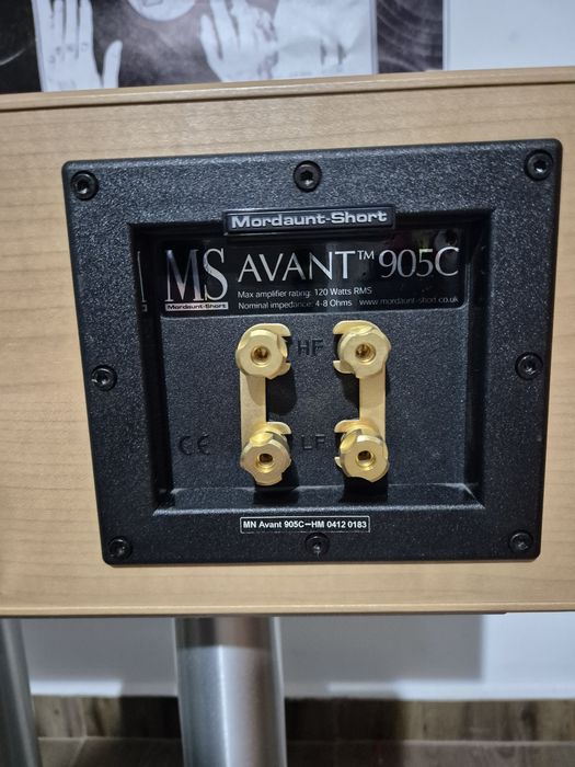 Mordaunt Short Avant 905c boxa centru
