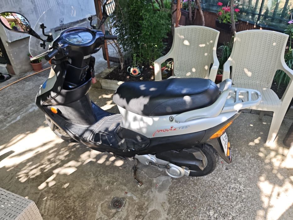 Продавам скутер Kymco movie 125