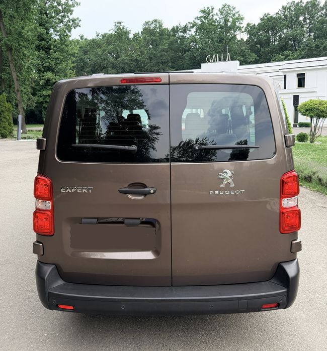 PEUGEOT Traveller 2019 — imagine 4