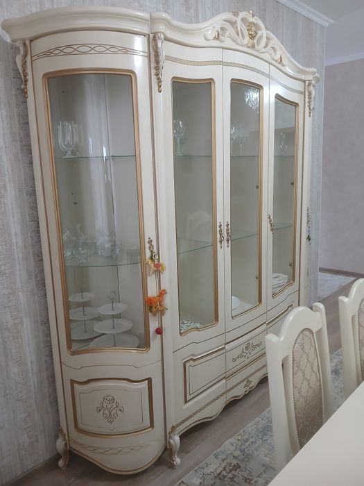 Мебель для столовой.