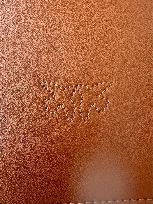 Оригинална чанта PINKO кожа – почти нова, без забележки