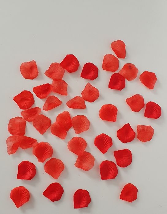 Petale trandafir artificiale