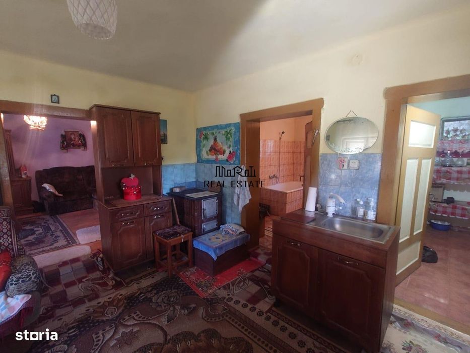 Casa si Teren Criscior