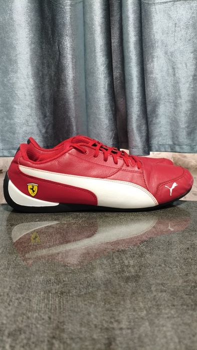 Оригинальные кроссовки Puma Ferrari