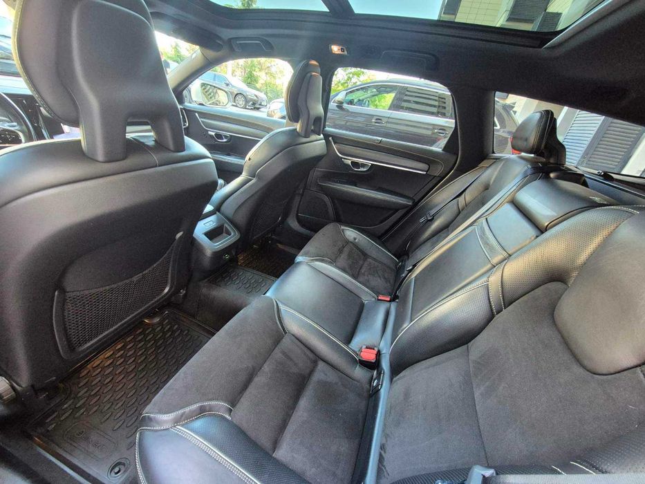 Volvo V90 D4 R-Design