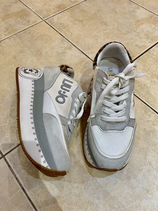 бели обувки Liu jo