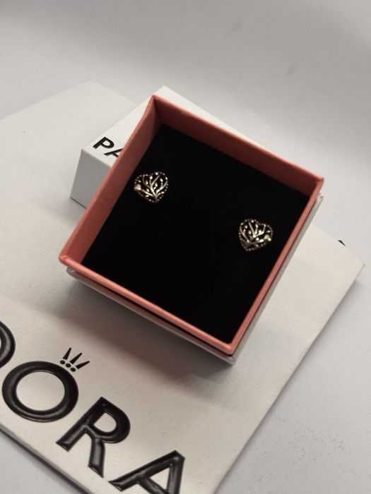 Пандора обеци Pandora