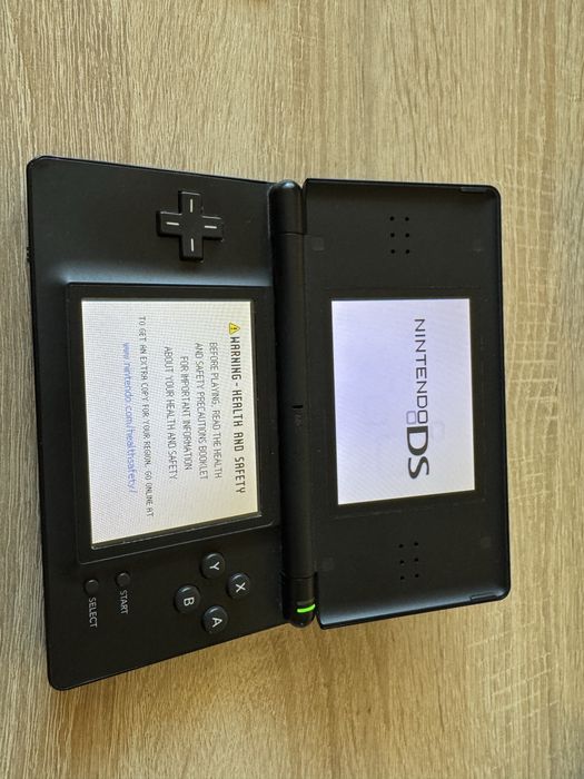 Nintendo DS lite