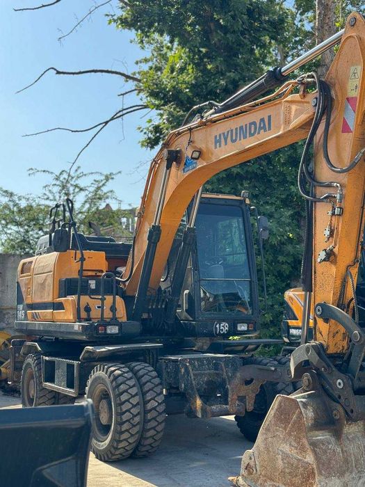 Ekskavator HYUNDAI 0,57 kub, 14 tonn, sotuvda mavjud