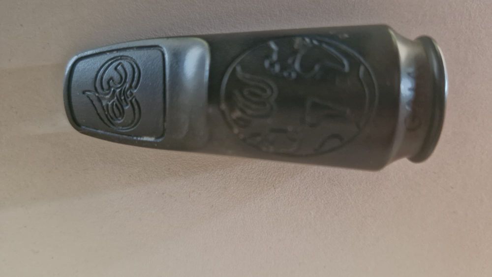 Vând muștiuc GAIA cu brățară