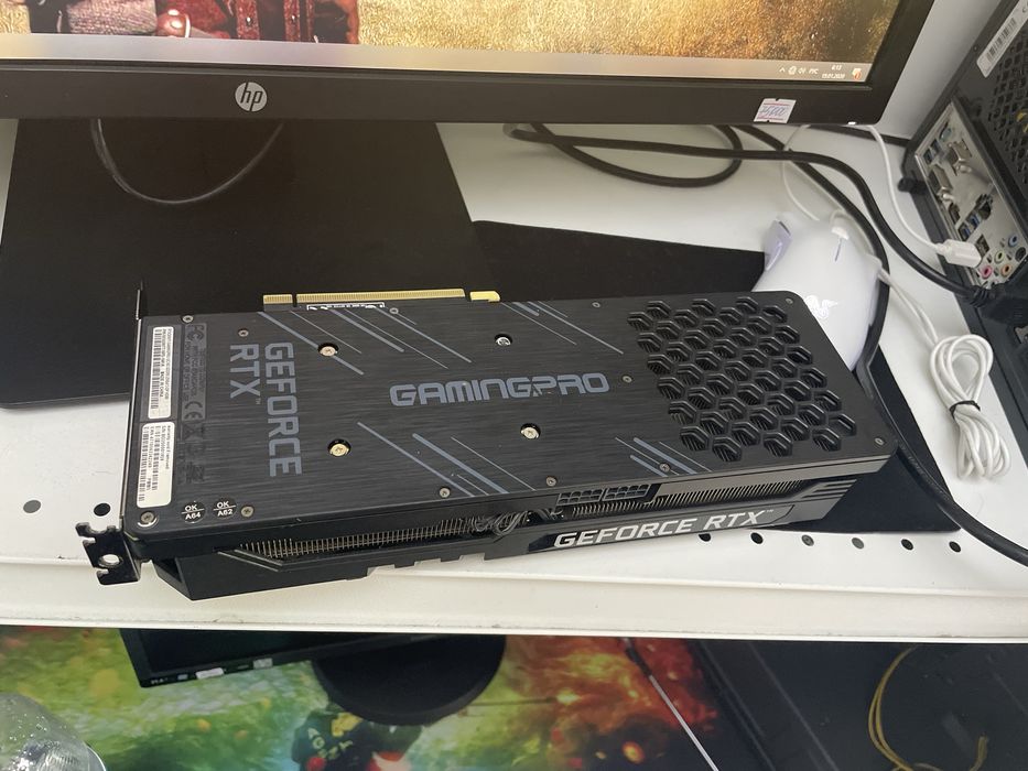 Видеокарта Asus GTX/RTX