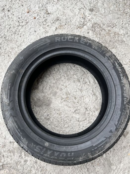 205/55 R16 ROXXIS