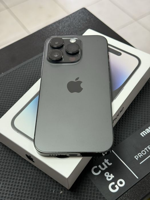 Apple iPhone 14 Pro,Space Black,256GB