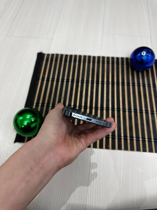 Продам айфон 12 про макс iphone 12 pro max