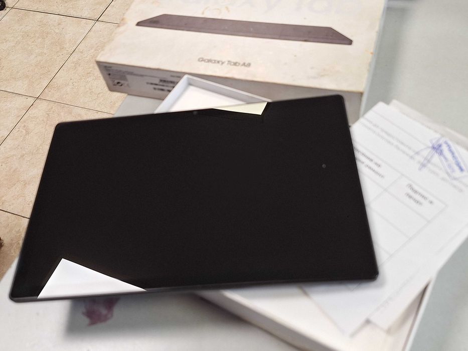 Таблет Samsung TAB A8