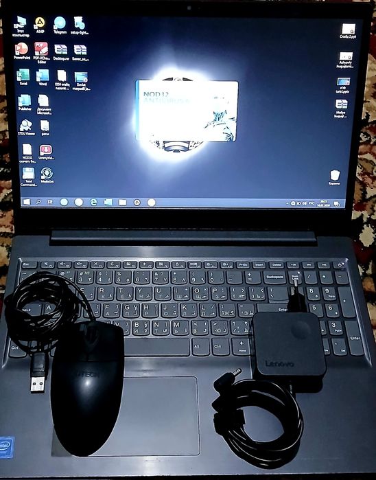 Lenovo Notebook, yili 2021. Holati ideal.
