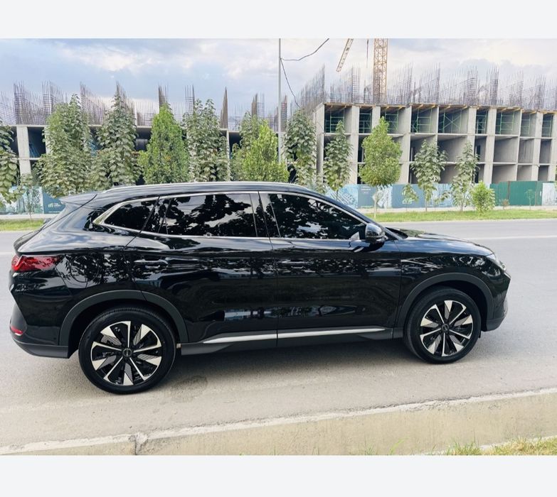 Меҳмонларни Аэропортдан кутиб олиш, кузатиб қўйиш хизмати.