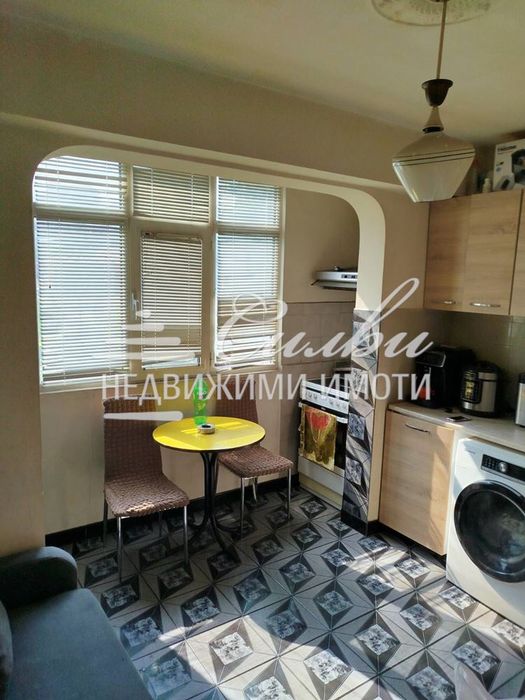 Продава се Тристаен апартамент в Шумен, Тракия - 84 кв.м за 1093 €/кв.м - Снимка #3