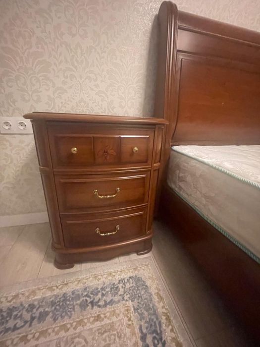 Кровать двуспальная