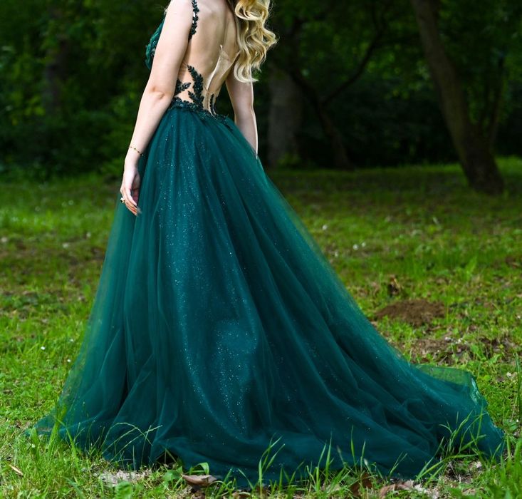 Рокля за абитуриентски бал