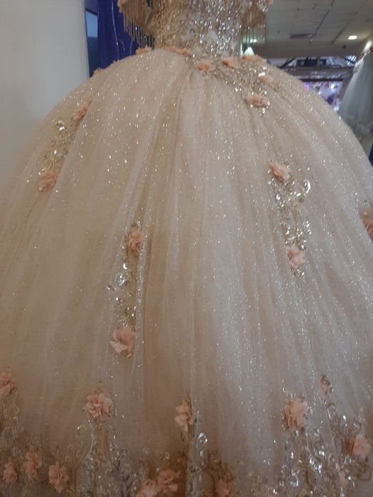 Rochie logondă si costum ginerica