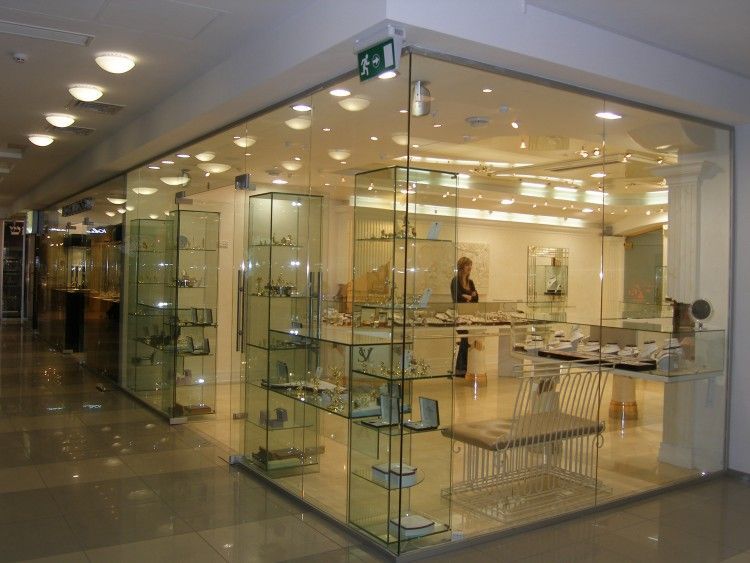 Акфа двери, окно, стеклянные витражи, будки, перила, рольставни ворота