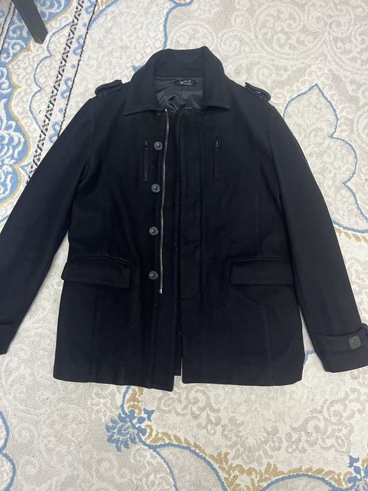 Черное мужское полупальто