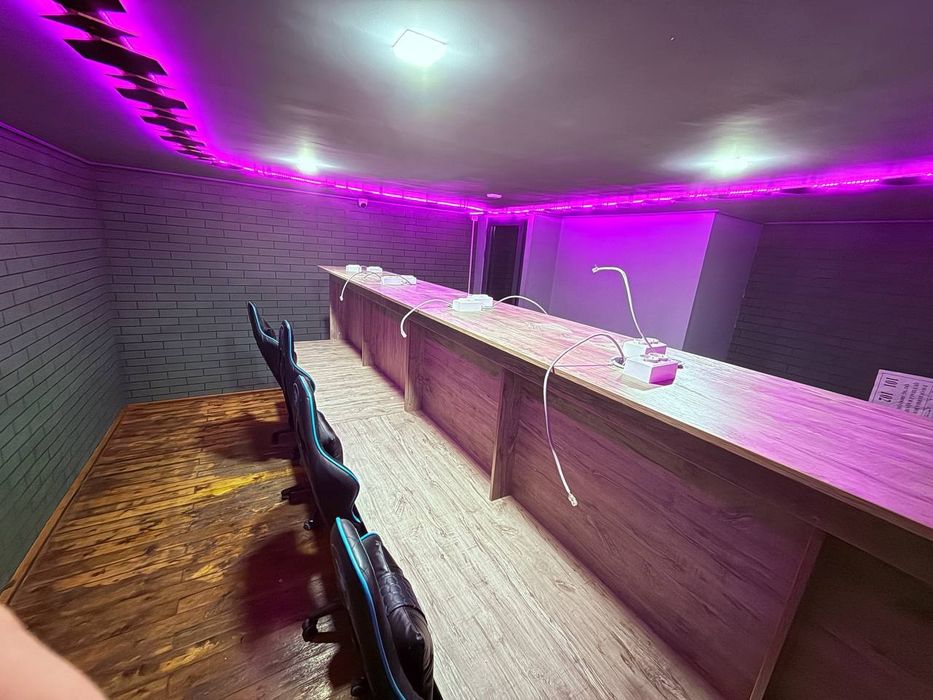 10 Компьютер учун таййор мебель