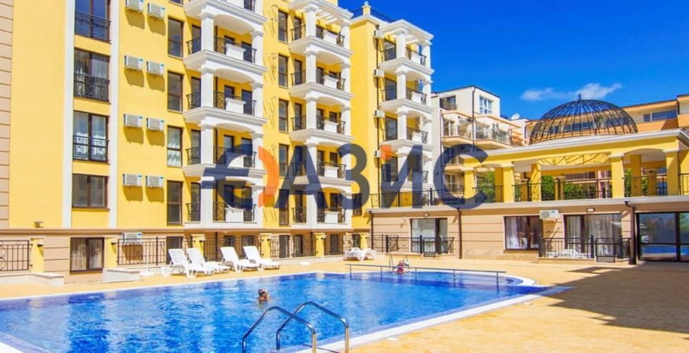 Продава се Двустаен апартамент в Свети Влас - 55 кв.м за 881 €/кв.м - Снимка #10