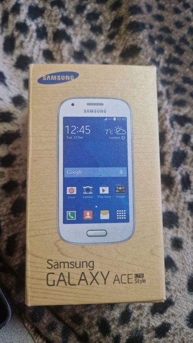 Продам телефон Samsung Galaxy ACE