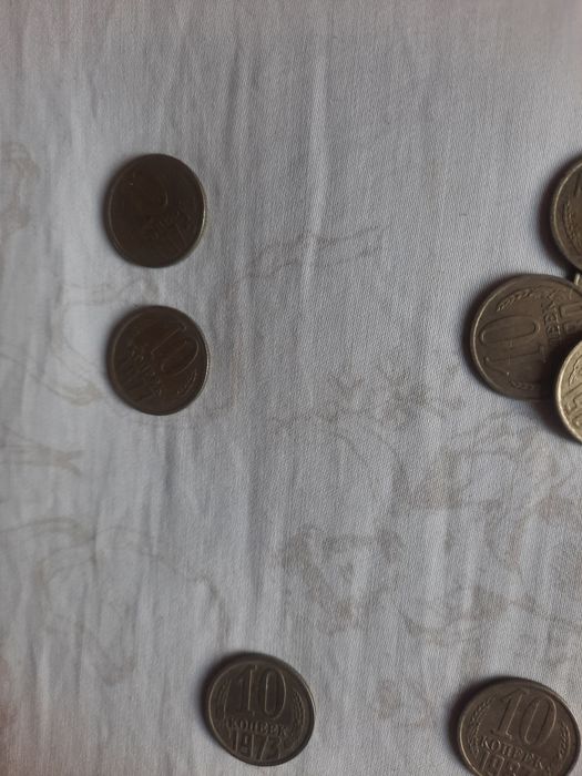 Продам монеты разные