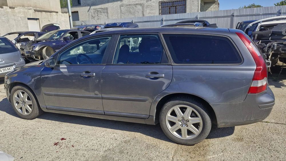 Dezmembram Volvo V50 an 2007 motor 1.6 Diesel Euro 4