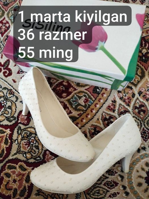 Oyoq kiyimlar sotiladi