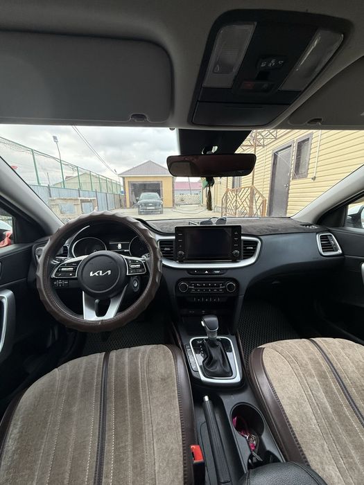 Продается машину Kia Ce’ed