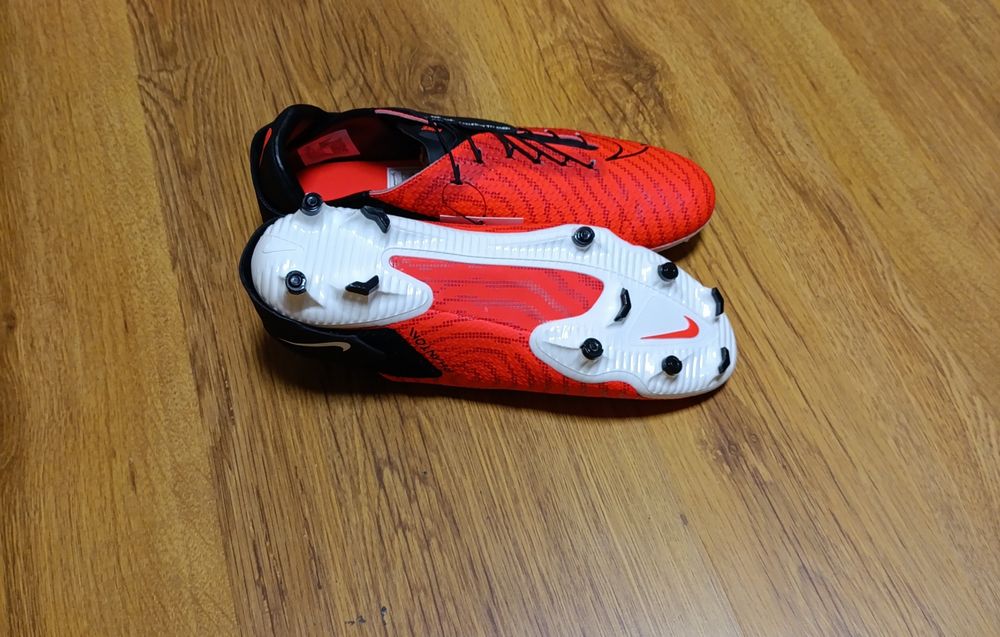 Nike phantom бутонки с етикет