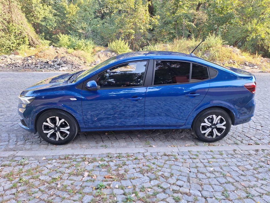 Dacia Logan ECO-G 100 Expression, 2023 г.