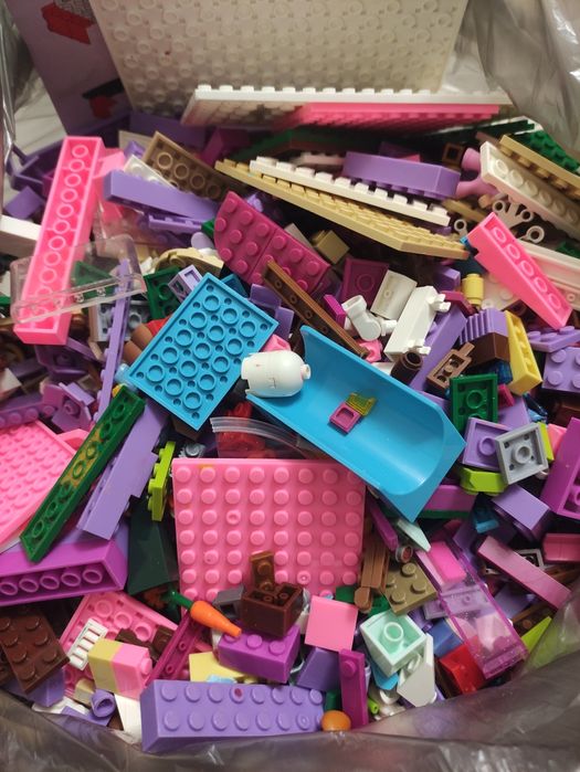 Продам детали лего