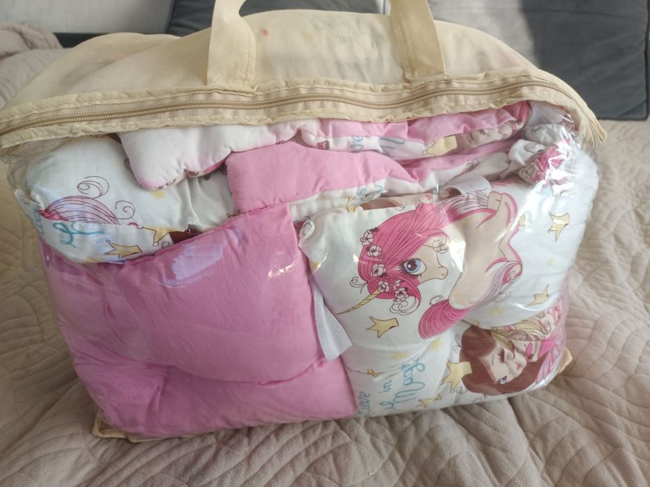 Продам бортики для кроватки