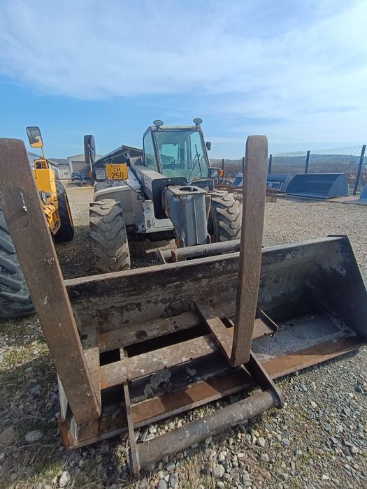 Telescopic Bobcat T2566