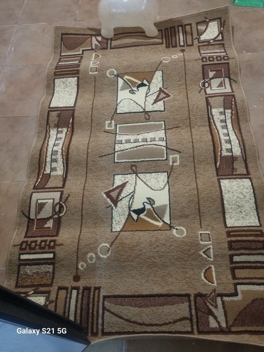 Продам ковры новые